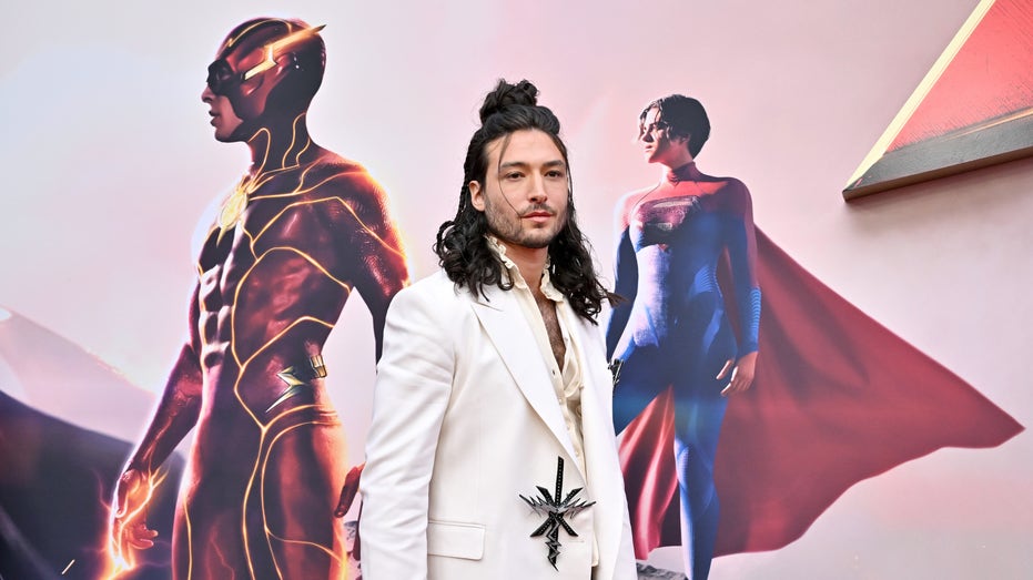 Ezra Miller "Flash" premiere