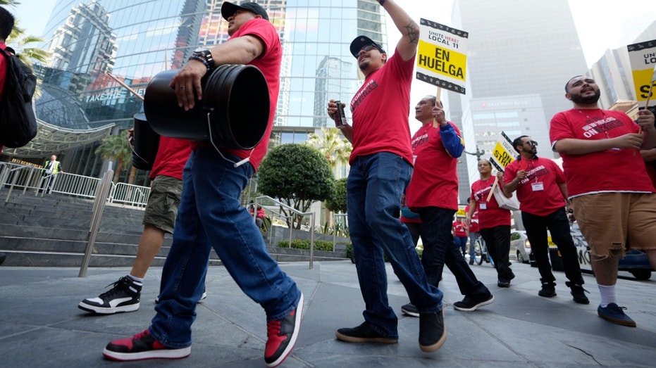 Los Angeles hotel workers strike