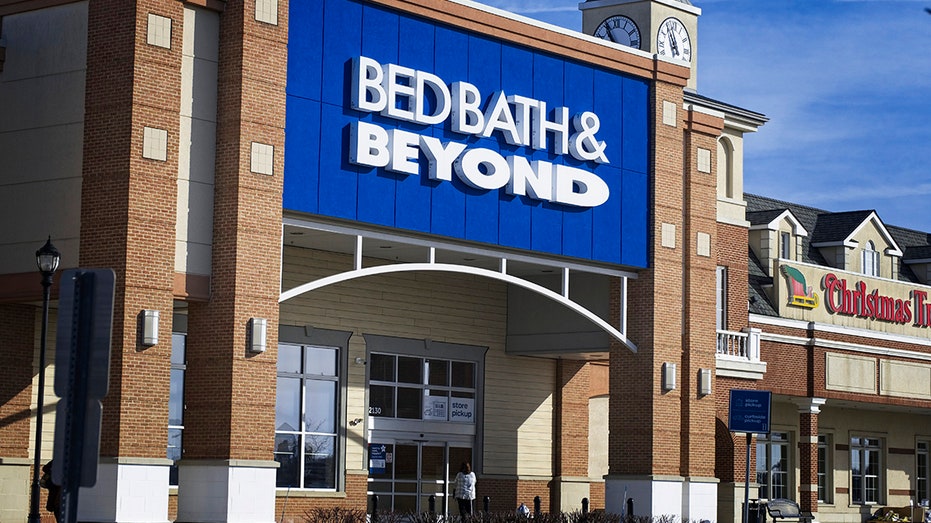 Bed Bath & Beyond store