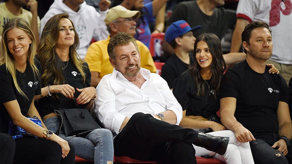 James Dolan attends a 2019 Knicks game