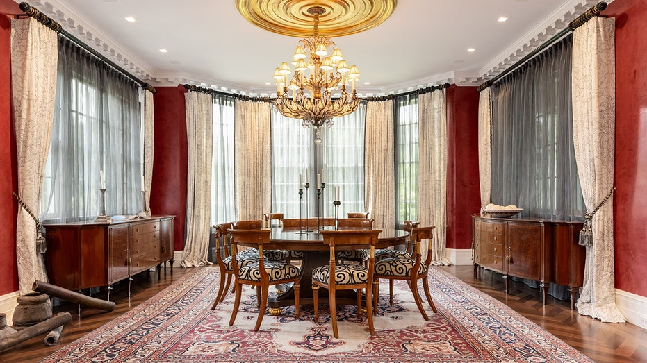 formal dining room