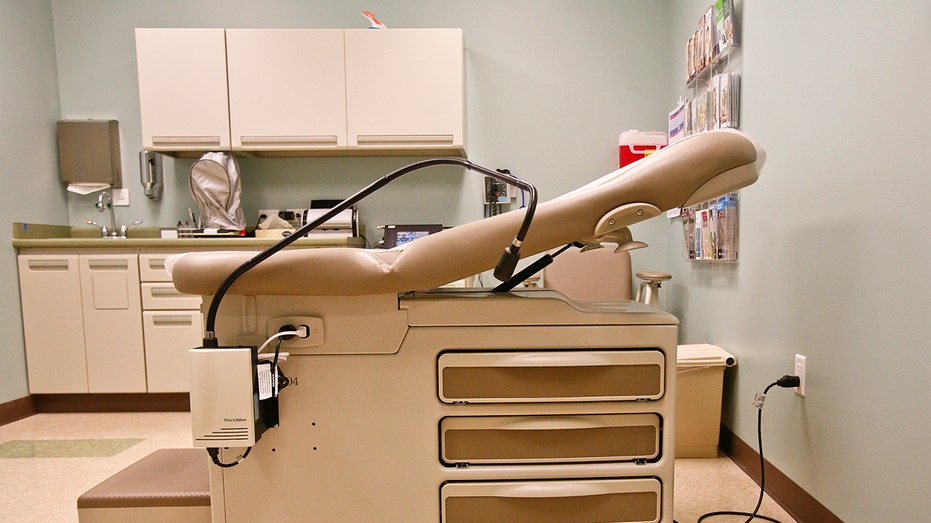 A photo of an exam room