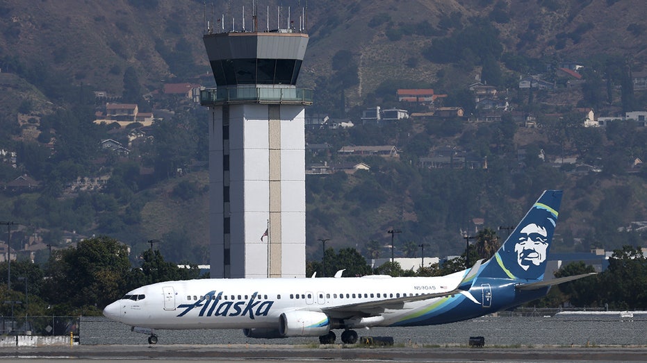 Alaska Airlines plane in Burbank