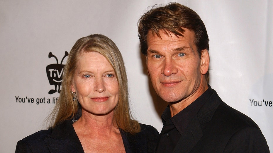 Lisa Niemi and Patrick Swayze pose together