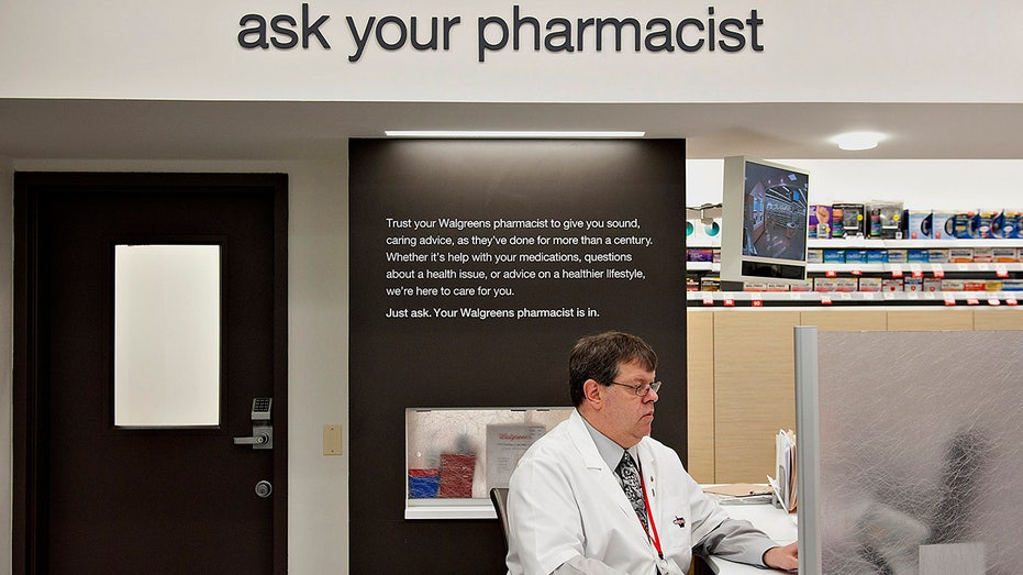 Walgreens pharmacist