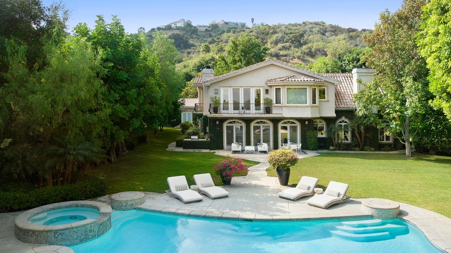 Backyard view of Leah Remini's home