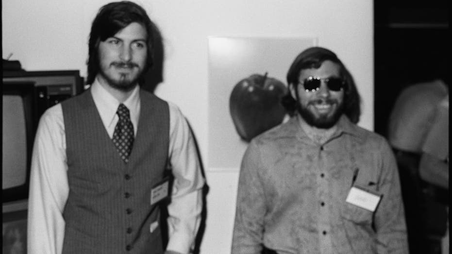 Steve Jobs Steve Wozniak