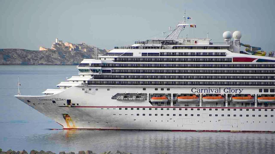 Carnival Glory cruise ship