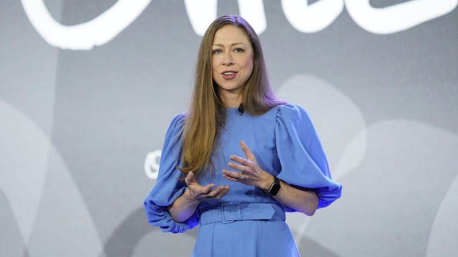 chelsea clinton speaks at Clinton Foundation