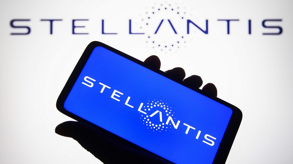 Stellantis logo