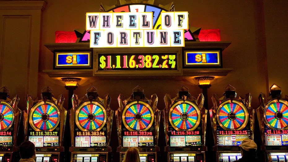 Wheel of Fortune slot machines