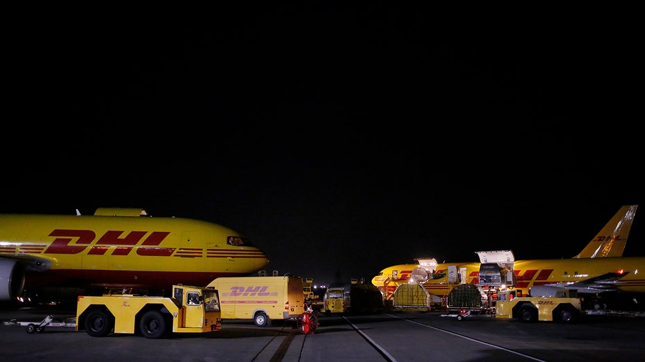 DHL