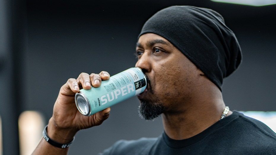 Brian Dawkins drinks Nirvana Super