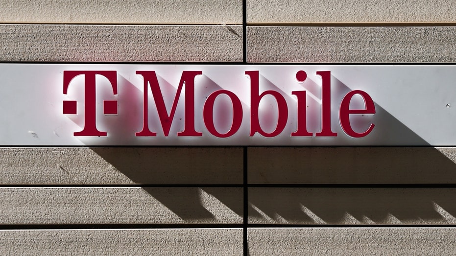 T-Mobile logo