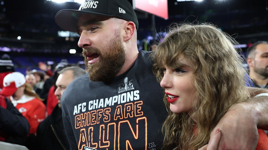 Travis Kelce, Taylor Swift