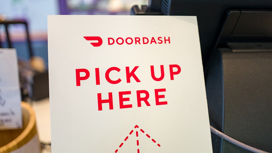 Doordash sign