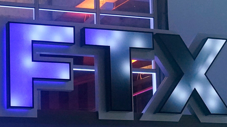 FTX logo