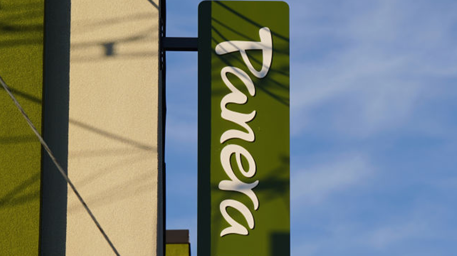 Photo of Panera sign