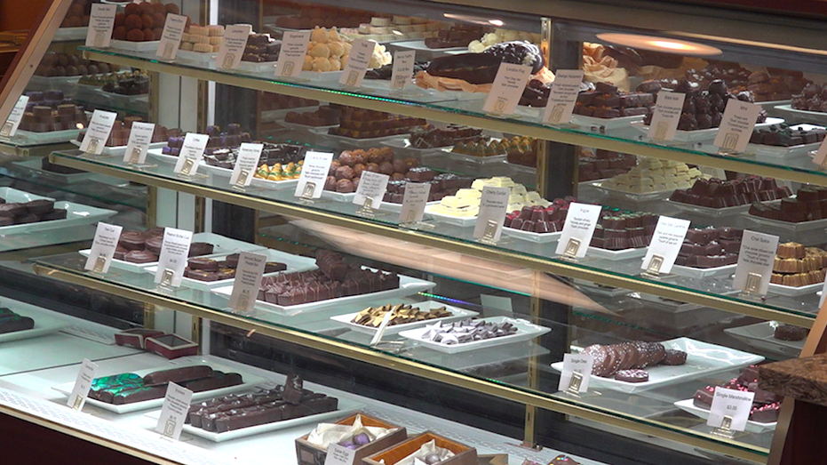 Chocolate shops prepare for Easter