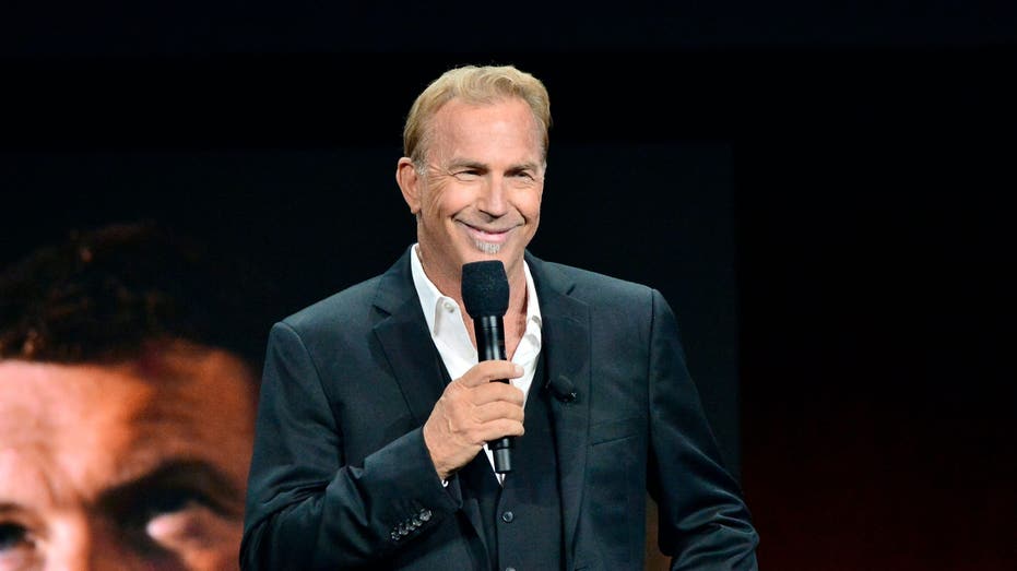 Kevin Costner speaking at CinemaCon