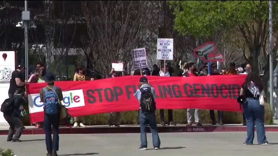 Protesters in front of Google headquarters in California